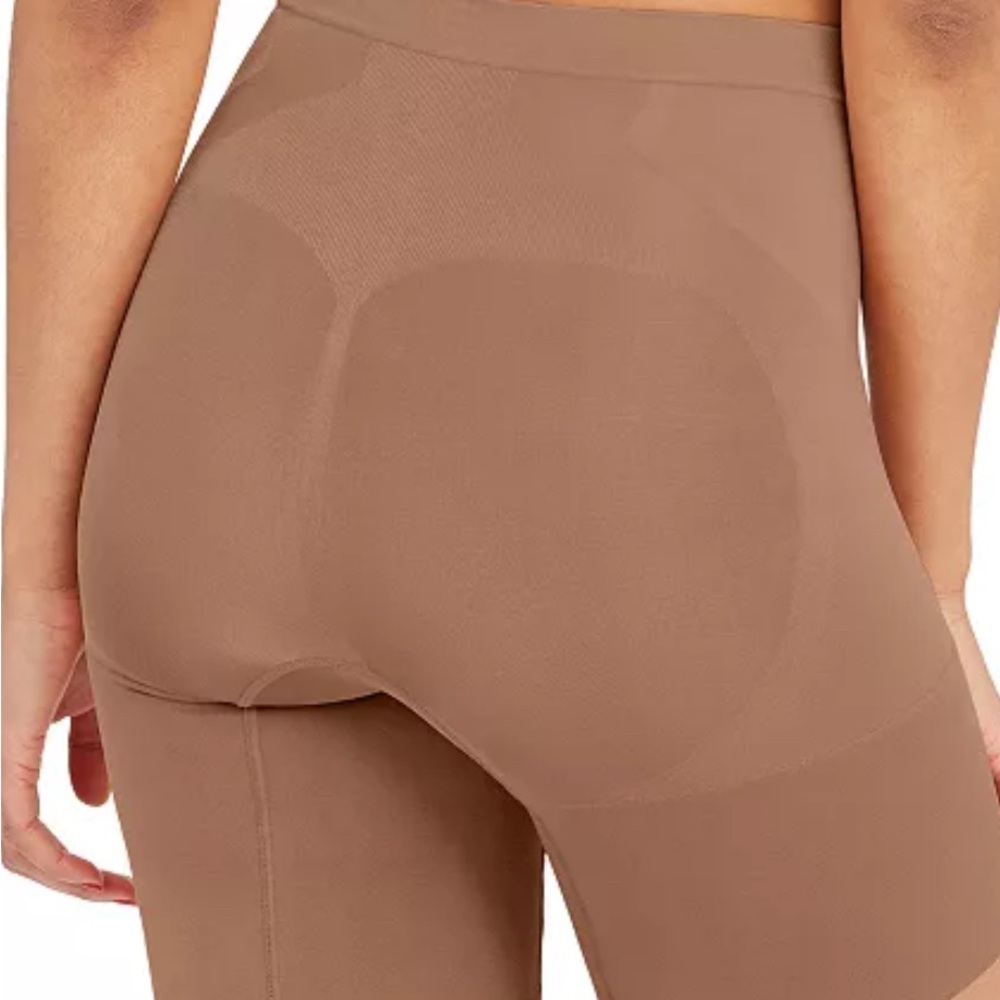 Spanx Oncore Mid-Thigh Short